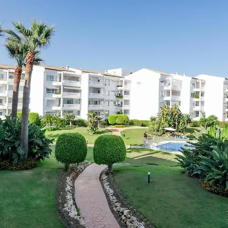 Pr45- Front Puerto Banus *