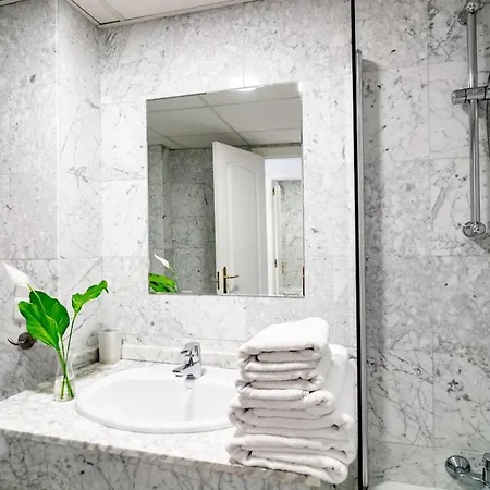 Pr45- Front Puerto Banus 마르베야