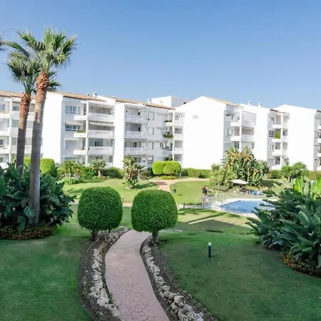 Pr45- Front Puerto Banus *