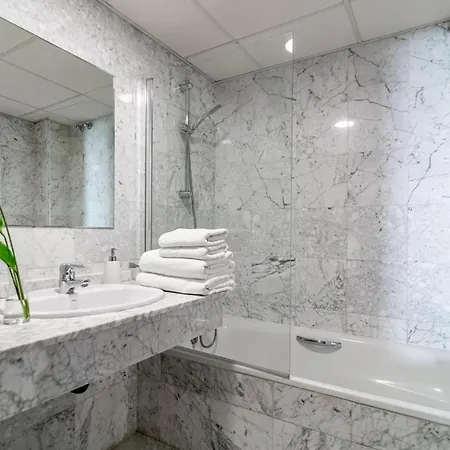 Pr45- Front Puerto Banus Appartamento